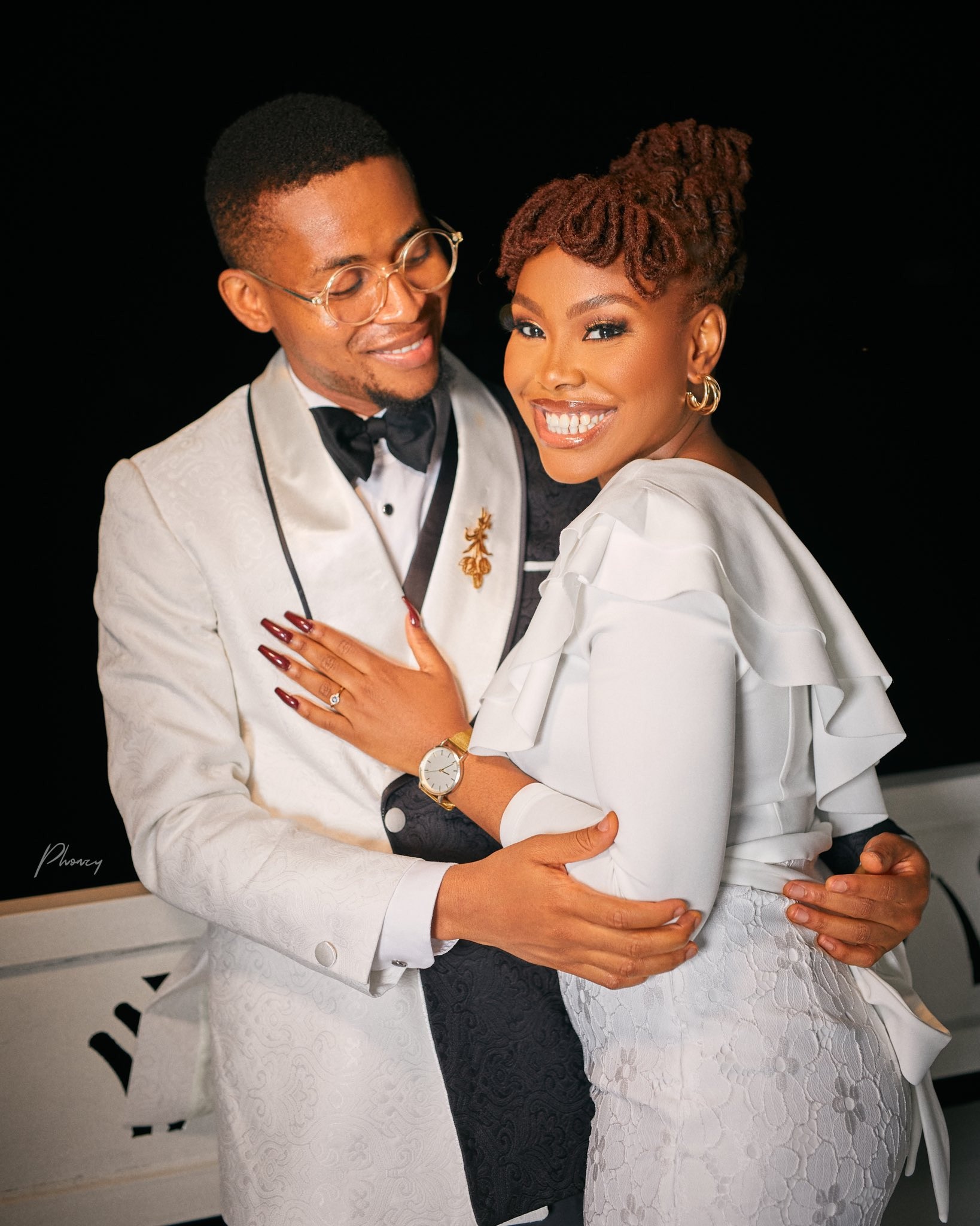 Writer, Solomon Buchi, proposes to his girlfriend 1 Writer, Solomon Buchi gets engaged
