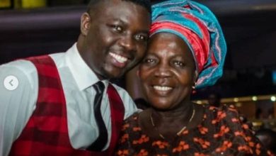 Comedian, Seyi Law loses his mom